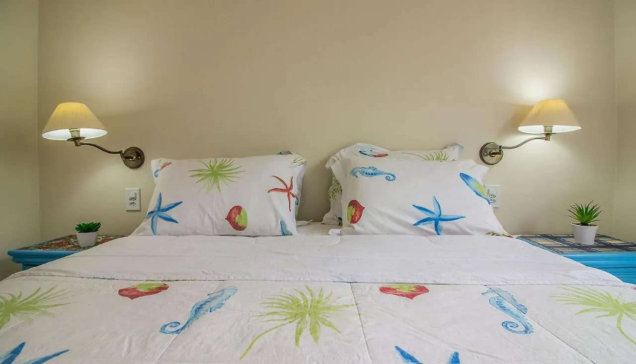 Casa de Férias Caminhe para a Praia de Manguinhos - Casa DECORADA com wi fi, ar e espaço gourmet Búzios