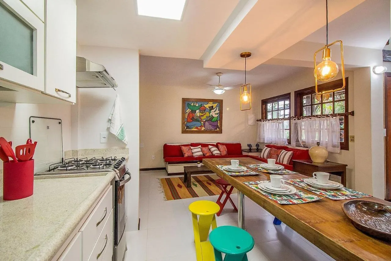 Caminhe para a Praia de Manguinhos - Casa DECORADA com wi fi, ar e espaço gourmet Búzios
